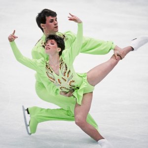 Plane Crash Has Eerie Parallels to 1961 Event That Killed Entire Us skating team