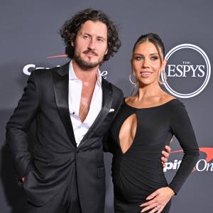 Reality Stars Evacuate Amid Wildfires Jenna Johnson and val chmerkovskiy