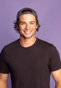 Tom Welling, Seren Smallville, arrested for DUI in California Report 255