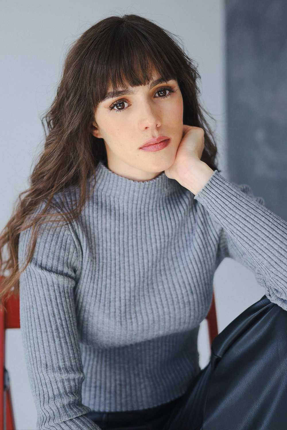 Yon González y Samantha Siqueiros son los protagonistas de la nueva versión de Velvet que se estrenará en Telemundo 487