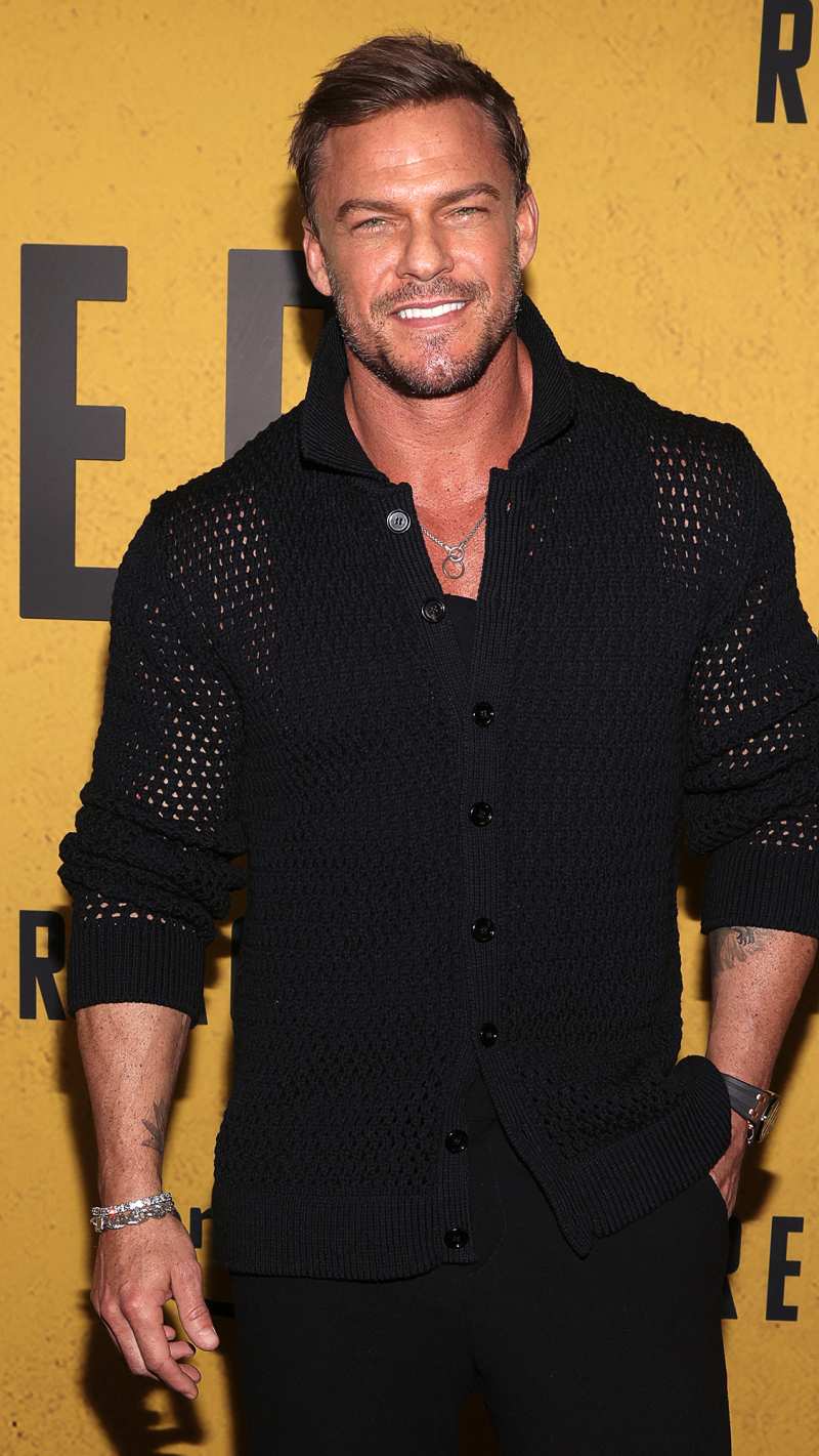 Alan Ritchson Bio Ics Alan Ritchson News - Us Weekly
