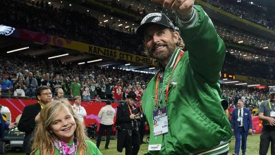 Bradley Cooper 2025 Super Bowl na tigela 094 A filha do ano depois de levar Lia para Lia