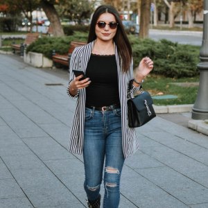 Bust-Lifting-Fashion