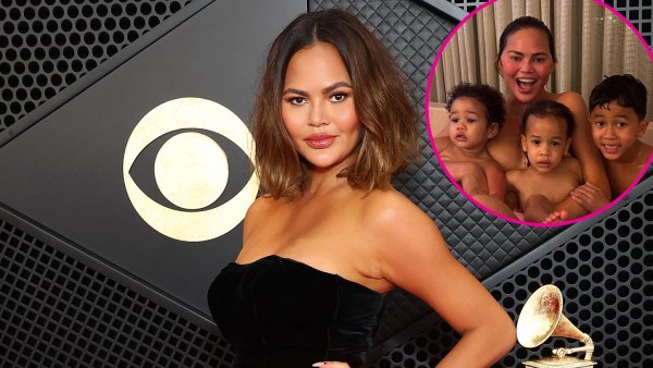 Chrissy Teigen Defends Taking Coconut Milk Bath With Kids 066
