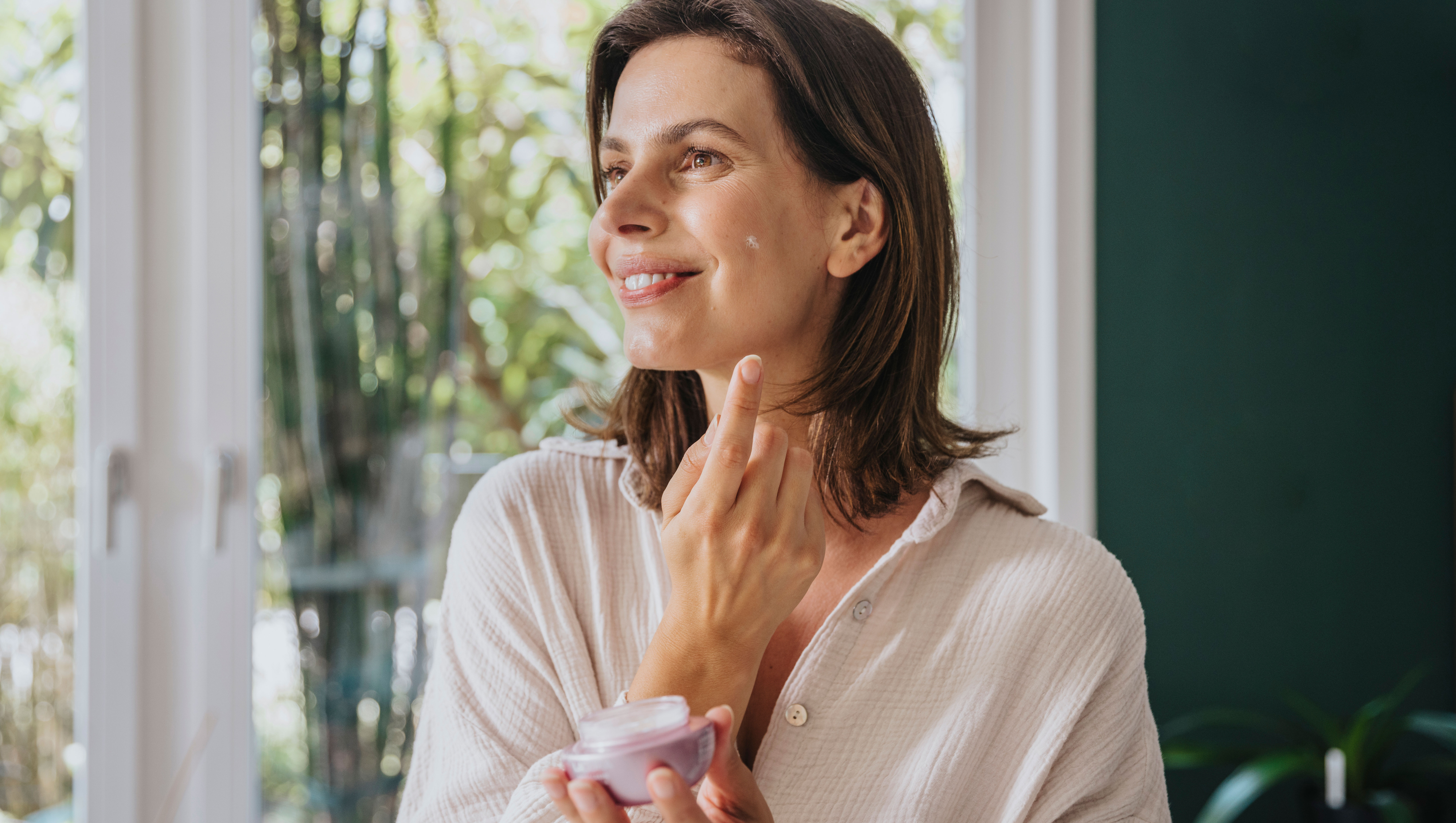 Clinique-Moisture-Surge