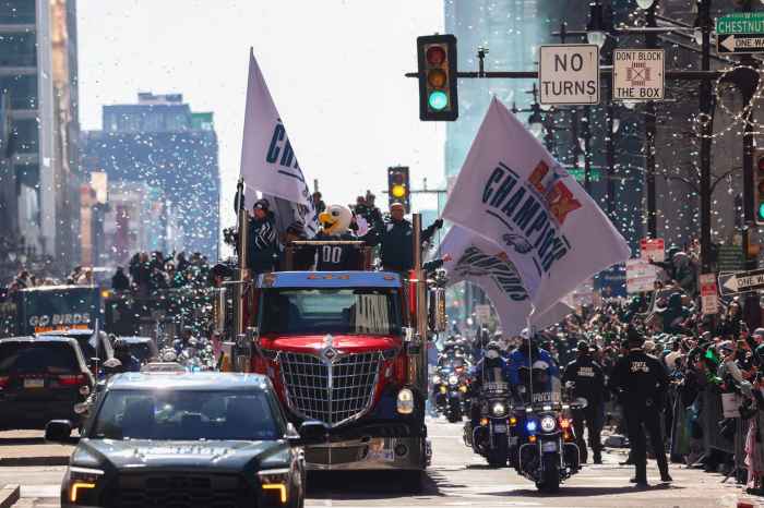 2 People Shot at Philadelphia Eagles 2025 Super Bowl Parade: Report ...