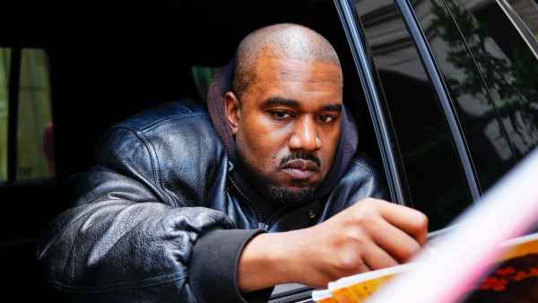 Fox TV CEO Attempts to Explain How Antisemitic Kanye West Ad Made It On the Super Bowl