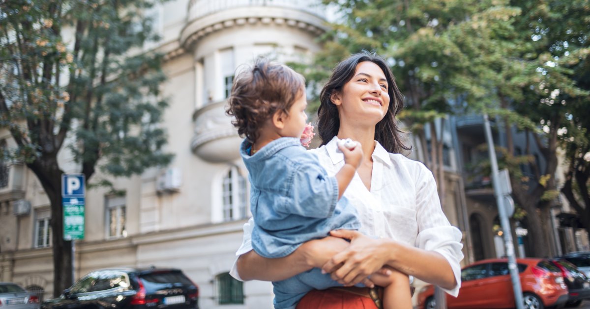 Calling New Moms! These 13 Confidence-Boosting Styles Are Ultra-Flattering Calling New Moms! These 13 Confidence-Boosting Styles Are Ultra-Flattering