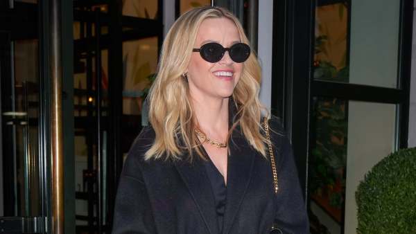 Reese Witherspoon Trench Coat Look
