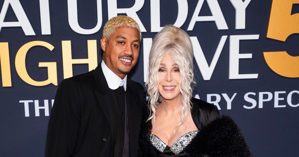 Cher and Boyfriend AE Edwards Enjoy Loved-Up SNL 50 Red Carpet Date Cher and Boyfriend AE Edwards Enjoy Loved-Up SNL 50 Red Carpet Date