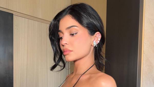 Kylie Jenner Shares Snaps of Her BAFTAs Look