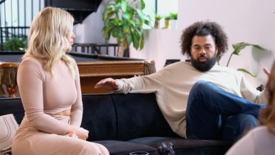 Married at First Sight Sneak Peek David’s Apology for Cheating Leaves the Experts Unimpressed