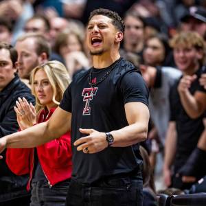 Patrick Mahomes Viral Haircut Happened Less Than 48 Hours After Chiefs Super Bowl Loss