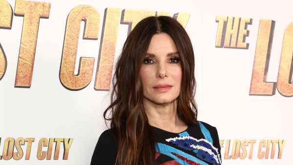 Sandra Bullock Warns Fans to Beware of Social Media Scammers