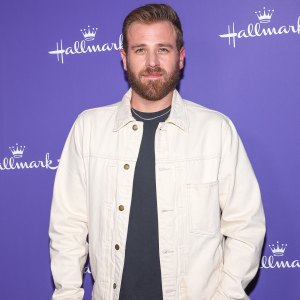 Scott Evans Recalls Competitive Game Nights With Siblings