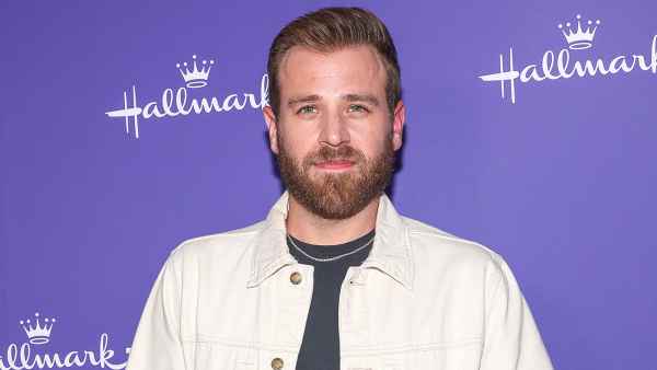 Scott Evans Recalls Competitive Game Nights With Siblings