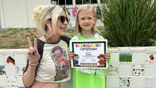Tori Spelling Son Beau Gives Her Massage In Exchange for Allowance