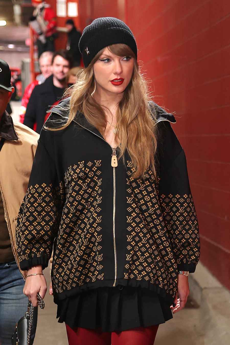 Update Taylor Swift s Best Red Lip Moments 179 GettyImages 2196095387 (1)