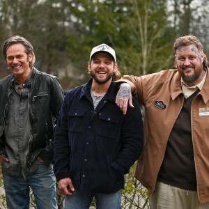 Jelly Roll Offers a Helping Hand in 1st Look at His Acting Debut in CBS Series Fire Country