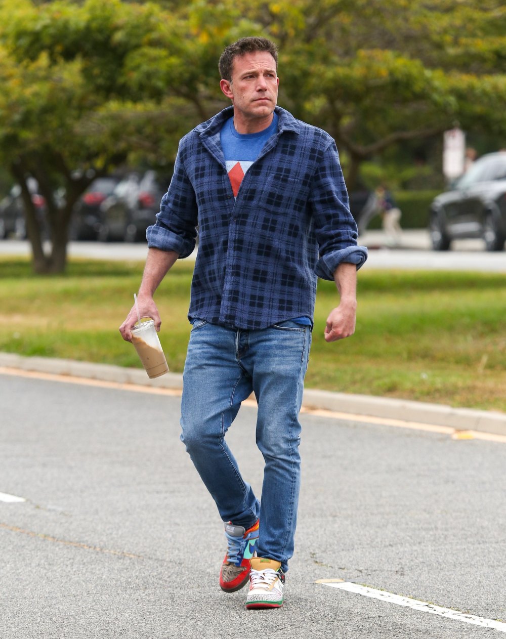 Ben Affleck aborda o FBI visitando sua casa
