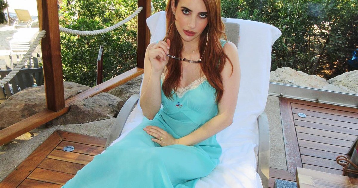 emma roberts blue dress Emma Roberts GIF - Emma Roberts Wave