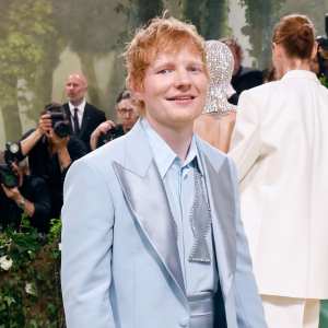 Ed Sheeran Hasn t Used a Cellphone Since 2015