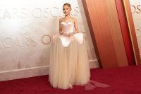 Ariana Grande Feature 97th Annual Oscars 2025 reach red carpet