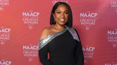 Feature Jennifer Hudson Hit in the Face by Ball During New York Knicks Game