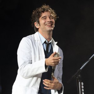 Feature Matty Healy Brother Jokes Singer Is Learning Not to Share His Opinions