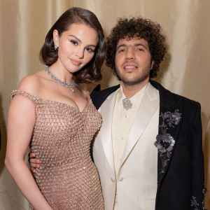 Feature Selena Gomez and Benny Blanco New Music Video Wardrobe