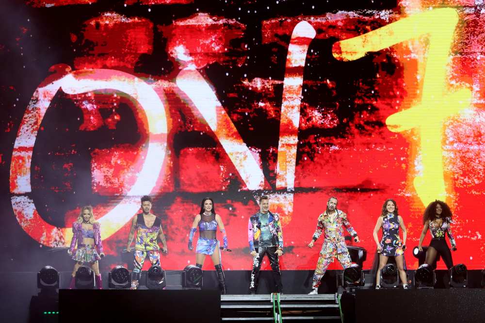 OV7 en su '30 A&ntilde;os Tour' en la Arena Ciudad de M&eacute;xico en 2023.