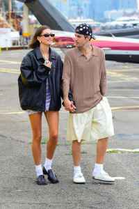 Hailey Bieber Cuddles Husband Justin on -31st birthday