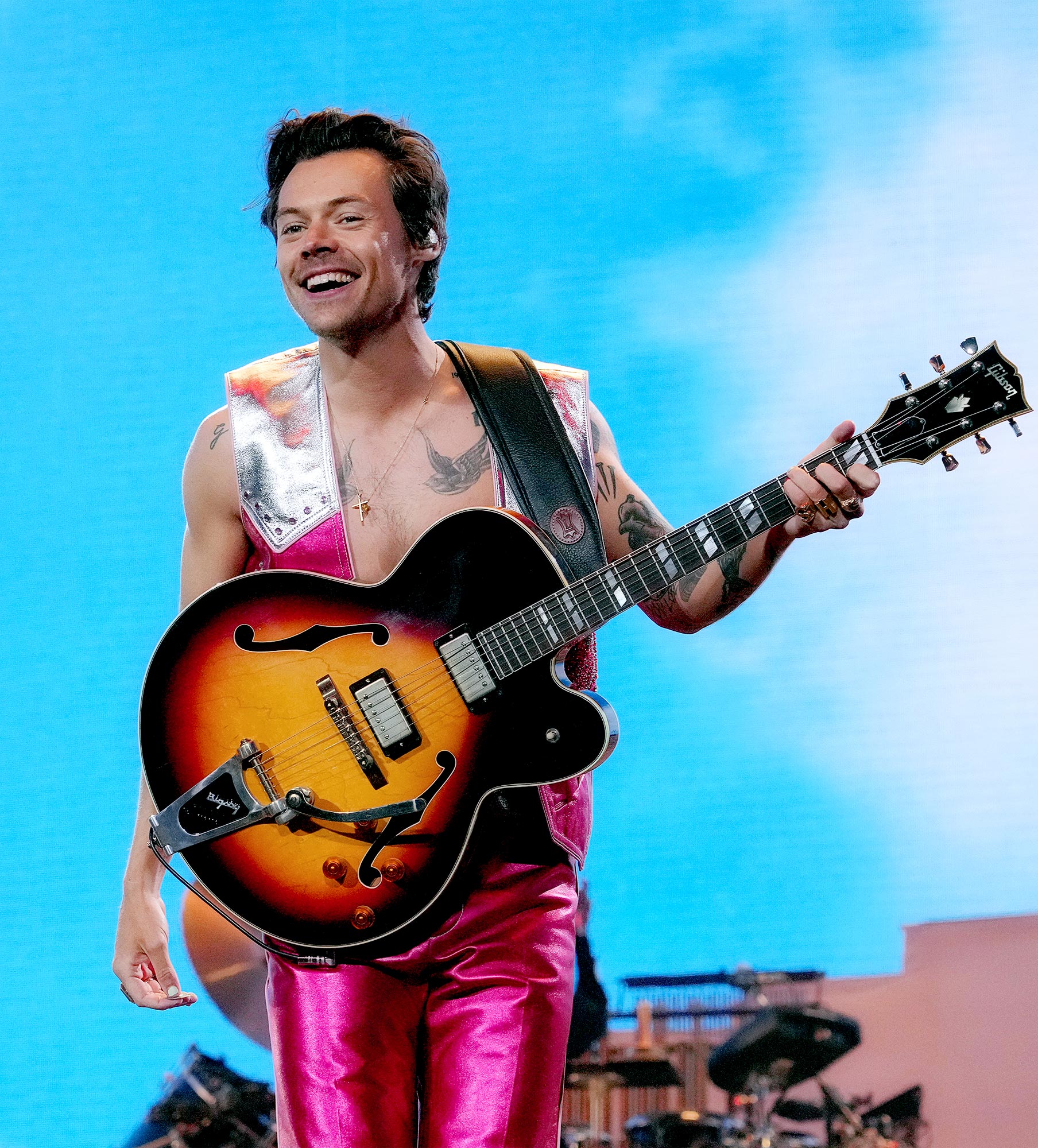 Harry Styles Was Never Planning Las Vegas Residency Venue Rep Says 254