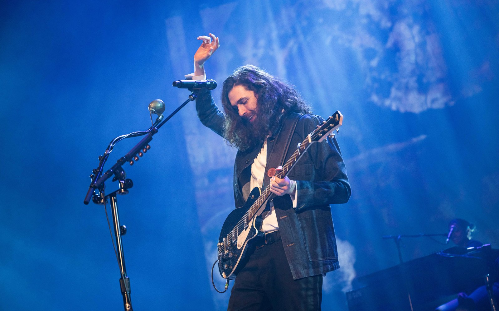 Hozier Teases Fenway Park Shows, New Music and Possible Live Album Us