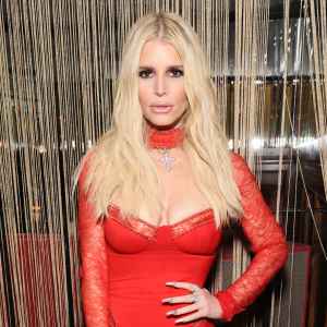 Jessica Simpson Performs for the First Time in 15 Years