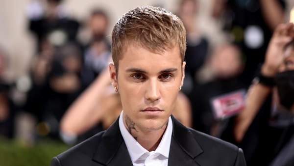 Justin Bieber Says Hes Always Felt Unworthy in Personal Message to Fans