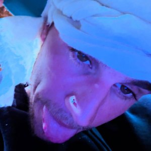 Justin Bieber Shows Off New Diamond Nose Stud