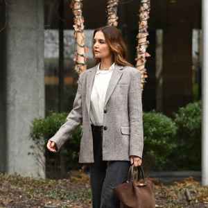 Katie Holmes Perfects The Casual Friday Look