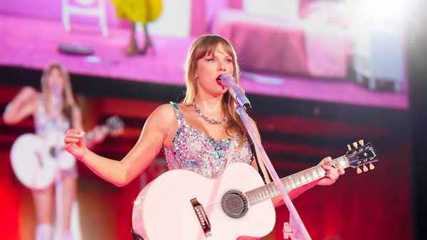 March 17 Taylor Swift Eras Tour Thing at iHeartRadio Awards
