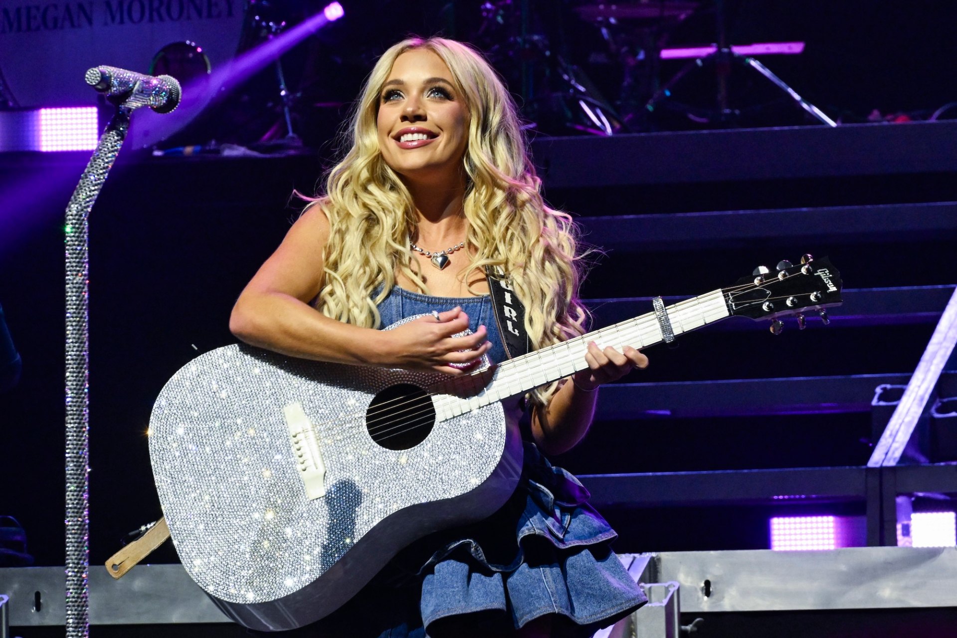 Megan Moroney Halts Denver Concert Due to Illness