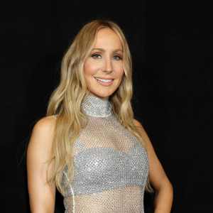 Nikki Glaser Would Swipe Right on Celebs During Her Raya Days But Was Never Getting It Back