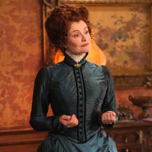 Rebecca Wisocky Teases Hetty’s Power Reveal on ‘Ghosts,' Shares the TV Show She'd Love to Haunt