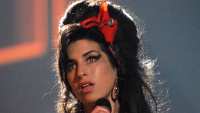 Rethinking Amy Winehouse s 2011 Death and Struggle With Alcohol Eating Disorder and Depression