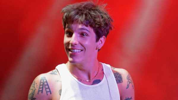 Role Model Recalls Lesbian Couple Asking Him to Be Their Sperm Donor at Concert I Was Flattered