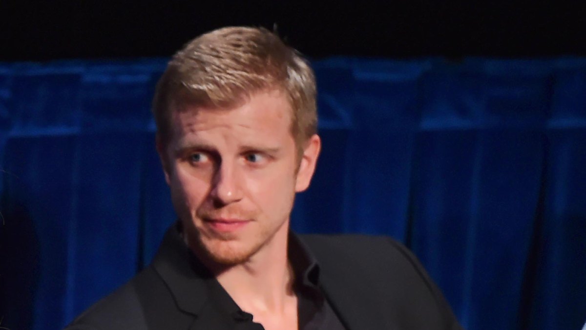 Sean Lowe Reveals Graphic Injuries After Being Attacked by Family Dog | Us Weekly