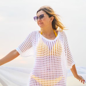 Swimsuit-Coverup-Feature-Image