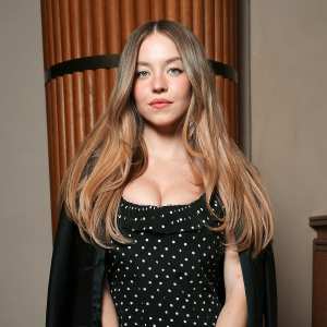 Sydney Sweeney Is a Beach Babe in New Thirst Trap Photos After Calling Off Jonathan Davino Wedding 132