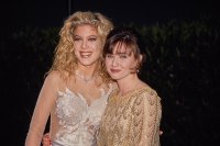 Tori spell Slams Oscars for stimulating Shannen Doherty in Memoriam Snub 238