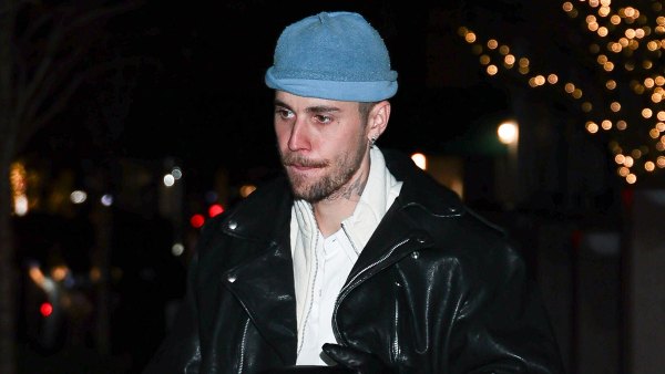 Justin Bieber Cuddles With Son Jack in Sweet Pic
