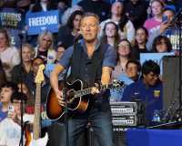 Bruce Springsteen announces the release of seven missing albums in June
